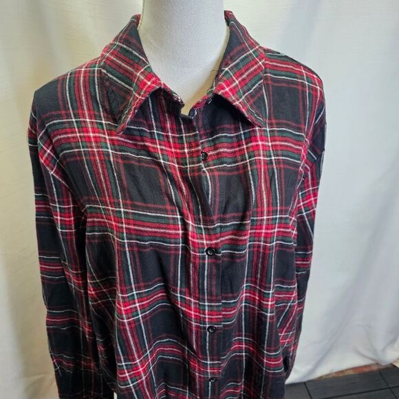 Francesca's Dianna Christmas Plaid Button Down Top Size XL - Picture 3 of 12